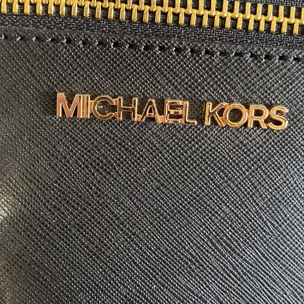 Brand New Michael Kors - Picture 4 of 9